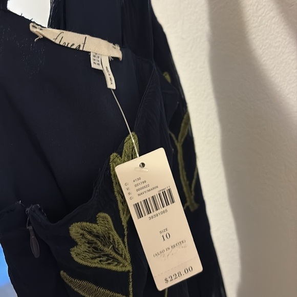 Floreat Anthropologie Navy blue maxi dress with Pink embroidered flowers- NWT-10 - Picture 3 of 7